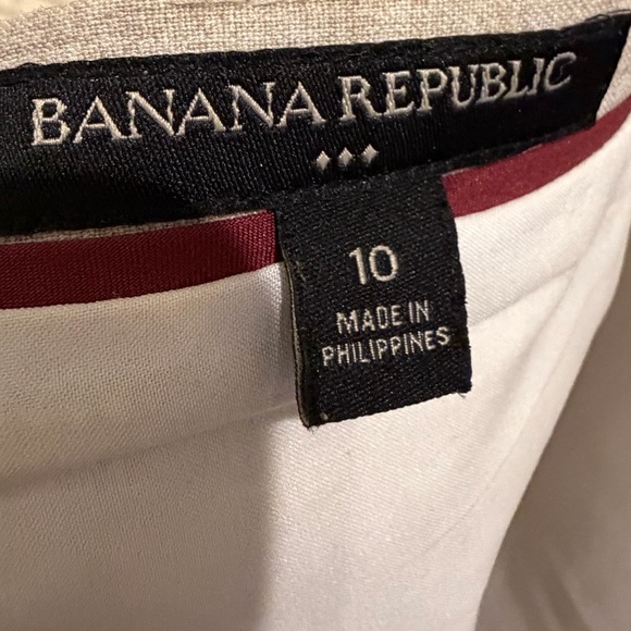 4-Piece Bundle of size 10 pants & skirt: 2 dress pants, 1 casual pant, 1 skirt - Picture 15 of 16